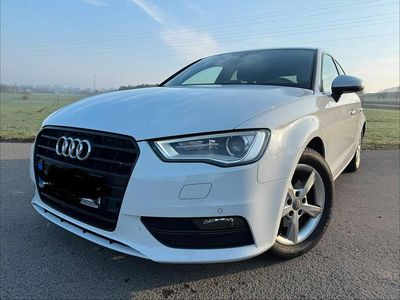 Gebraucht Audi A3 Sport 110 PS (80 kW) 2016 Weiß Limousine