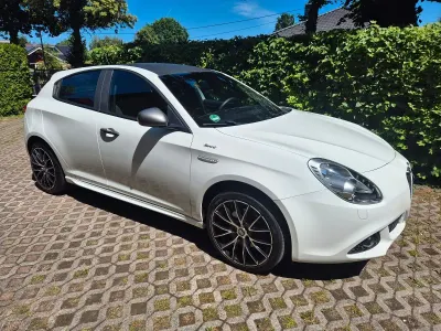 Gebraucht Alfa Romeo Giulietta Sprint 150 PS (110 kW) 2015 Weiß Kleinwagen