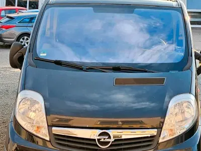 Gebraucht Opel Vivaro 114 PS (83 kW) 2014 Schwarz Van / Kleinbus