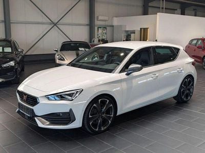 Second-hand Cupra Leon VZ1 300 CP (220 kW) 2024 Alb SUV