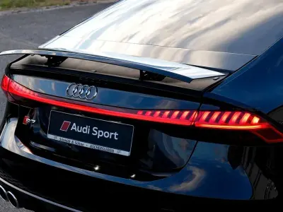 Gebraucht Audi S7 Sport 349 PS (256 kW) 2020 Mythosschwarz metallic Kleinwagen