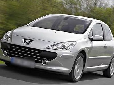 Silber Gebraucht 2010 Peugeot 307 Kleinwagen | 1.999 €