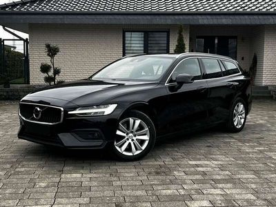 gebraucht Volvo V60 Kombi Geartronic 8G Momentum Pro