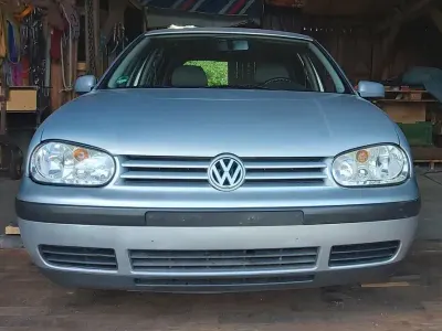 Brugt VW Golf III Basis 75 HK (55 kW) 1998 Sølv Sedan
