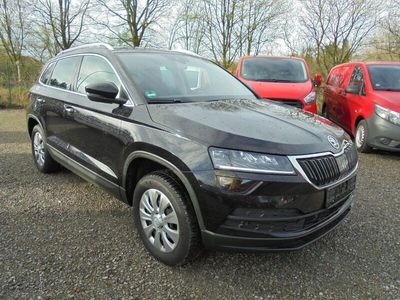 gebraucht Skoda Karoq 2.0 TDI DSG Style 4x4 AHK Navi 2. Hand