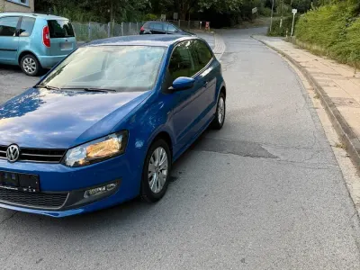 Gebraucht VW Polo Life 66 PS (48 kW) 2013 Blau Kleinwagen