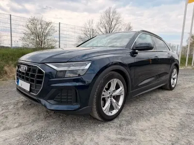 Gebraucht Audi Q8 Ambiente 231 PS (169 kW) 2024 Blau SUV