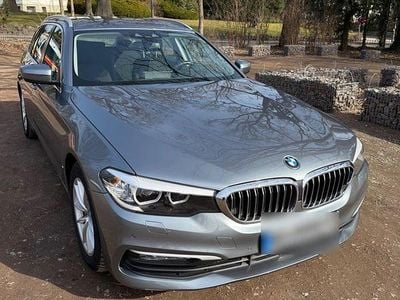 Gebraucht BMW 530 265 PS (194 kW) 2017 Silber Kombi