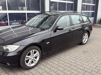 Gebraucht BMW 318 143 PS (105 kW) 2007 Schwarz Kombi