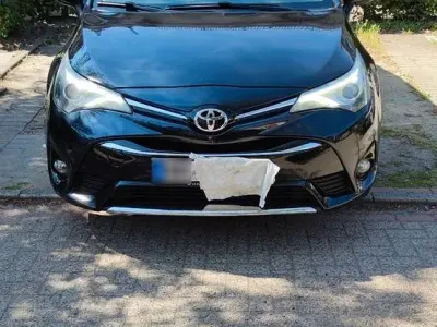 Gebraucht Toyota Avensis Business Edition 143 PS (105 kW) 2016 Blau Kombi