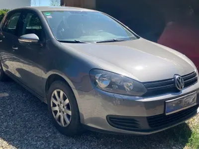 Gebraucht VW Golf VI 105 PS (77 kW) 2010 Grau Limousine