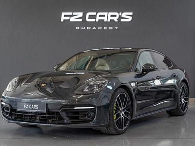 Porsche Panamera 4S