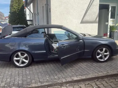 Używany Mercedes CLK240 Avantgarde 170 KM (125 kW) 2003 Niebieski Coupe
