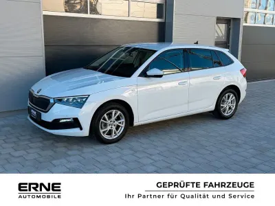 Gebraucht Skoda Scala Drive 150 PS (110 kW) 2020 Weiß Kleinwagen
