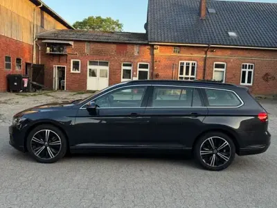 Gebraucht VW Passat Business 200 PS (147 kW) 2021 Grau Kombi