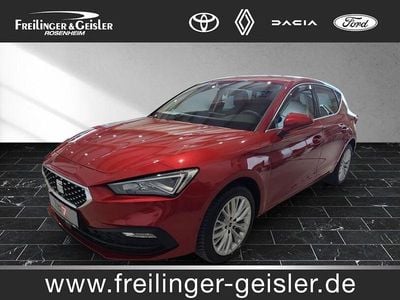 Gebraucht Seat Leon XCELLENCE 110 PS (80 kW) 2023 Desire rot (metallic) Limousine