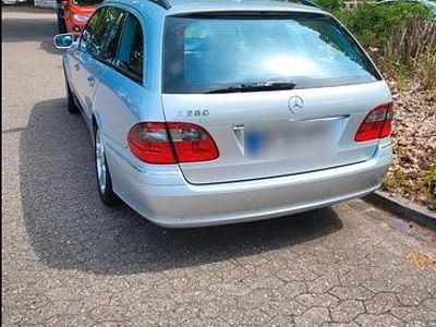 Mercedes E280