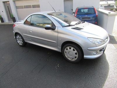 Gebraucht Peugeot 206 108 PS (79 kW) 2004 Silber Cabrio
