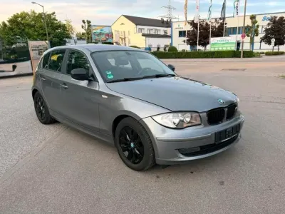 Gebraucht BMW 118 143 PS (105 kW) 2009 Grau Kleinwagen