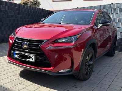 Gebraucht Lexus NX300h E-FOUR 197 PS (144 kW) 2018 Rot SUV