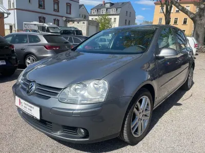 Second-hand VW Golf V 122 CP (89 kW) 2007 Gri Berlinǎ