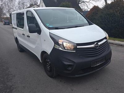 Second-hand Opel Vivaro 116 CP (85 kW) 2016 Alb Monovolum