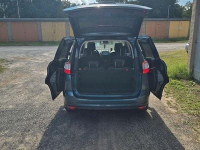Gebraucht Ford Grand C-Max Cool & Connect 125 PS (91 kW) 2019 Blau Van / Kleinbus