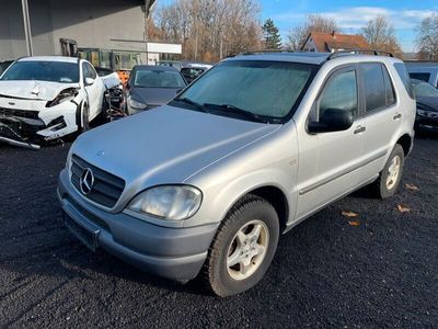 Mercedes ML270