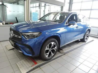 Używany Mercedes GLC300e AMG 204 KM (150 kW) 2023 Niebieski SUV