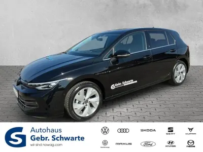 Gebraucht VW Golf VIII Style 150 PS (110 kW) 2025 Schwarz Limousine