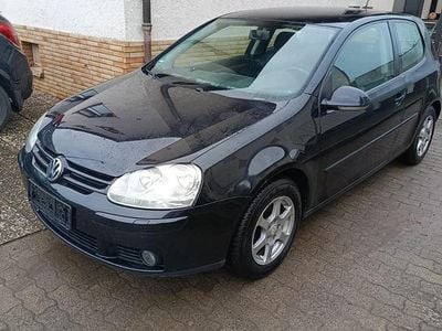 Gebraucht VW Golf VII 80 PS (58 kW) 2019 Schwarz Limousine