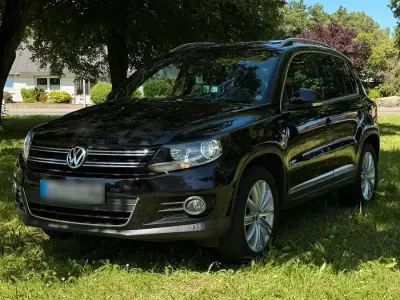 Gebraucht VW Tiguan Life 140 PS (102 kW) 2013 Schwarz SUV