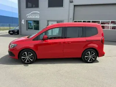 Usata Mercedes T180 Progressive 116 CV (85 kW) 2022 Rosso Monovolume