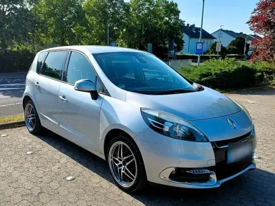 Gebraucht Renault Scénic III 110 PS (80 kW) 2012 Silber Van / Kleinbus
