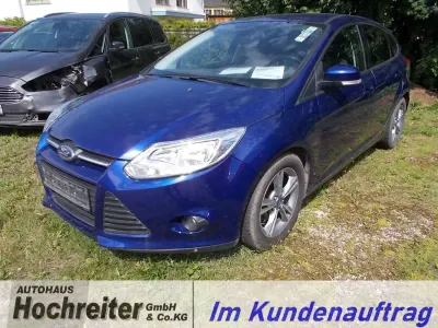 Gebraucht Ford Focus SYNC Edition 125 PS (91 kW) 2014 Indicblau metallic Limousine