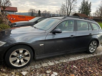 gebraucht BMW 330 i scheckheftgepflegt