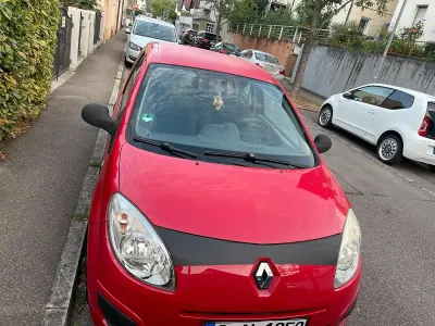 Gebraucht Renault Twingo Authentique 58 PS (42 kW) 2009 Rot Kleinwagen