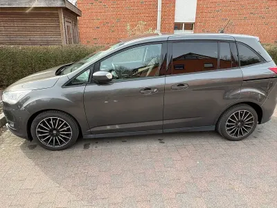 Usata Ford Grand C-Max Cool & Connect 125 CV (91 kW) 2018 Grigio Monovolume