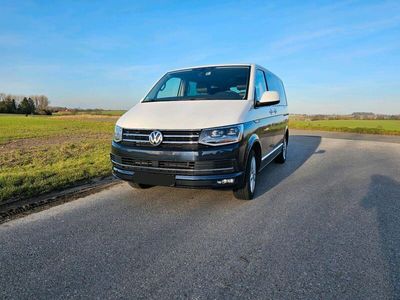 gebraucht VW Multivan T6Generation Six Blau/Weiß Fahrradträger