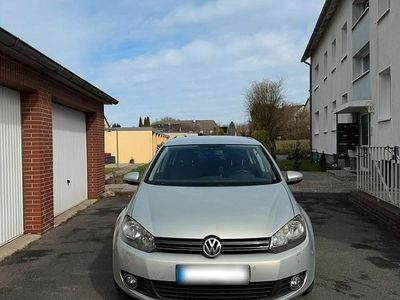 Gebraucht VW Golf VI 105 PS (77 kW) 2010 Grau Kleinwagen