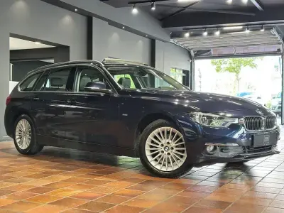 Gebraucht BMW 320 Luxury Line 190 PS (139 kW) 2017 Blau Kombi