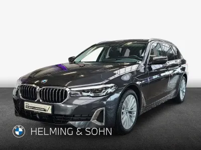 Używany BMW 520 Luxury Line 190 KM (139 kW) 2023 Szary Kombi