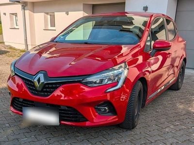 Occasion Renault Clio V Experience 140 PK (102 kW) 2020 Rood Hatchback
