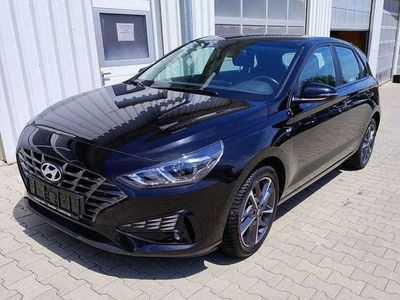 Gebraucht Hyundai i30 Trend 120 PS (88 kW) 2023 Phantom black Kleinwagen