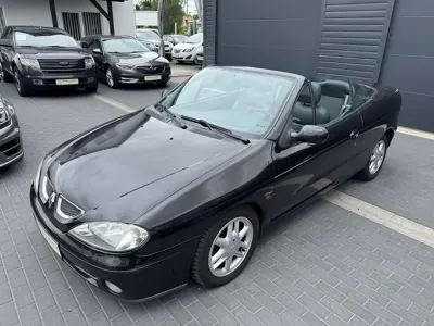 Gebraucht Renault Mégane Cabriolet Privilege 107 PS (78 kW) 2002 Perlmuttschwarz (metallic) Cabrio