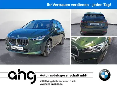 Gebraucht BMW 220 Active Tourer 170 PS (125 kW) 2025 Grün Van / Kleinbus