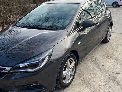 Usata Opel Astra Edition 125 CV (91 kW) 2016 Marrone Berlina