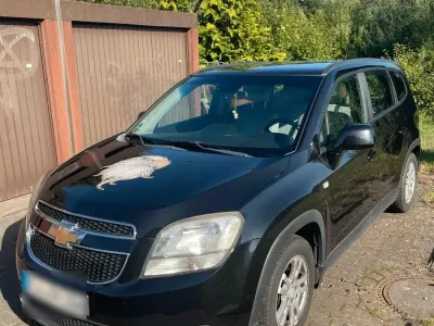 Gebraucht Chevrolet Orlando 163 PS (119 kW) 2012 Schwarz Van / Kleinbus