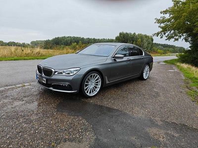 BMW 740