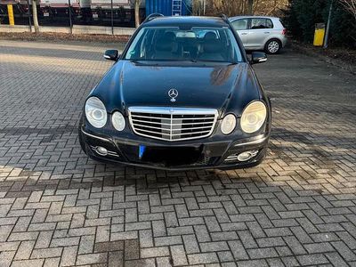 Schwarz Gebraucht 2008 Mercedes 320 Avantgarde Kombi | 5.500 €